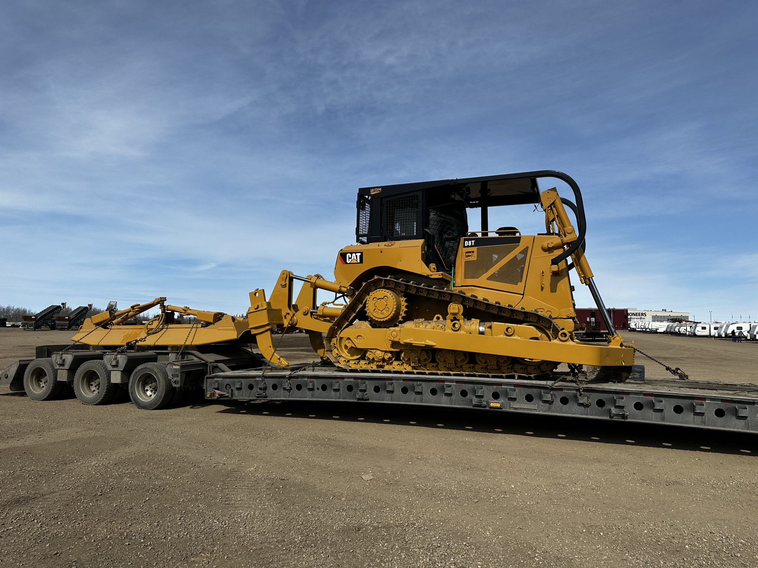 heavy hauling equipment transportation